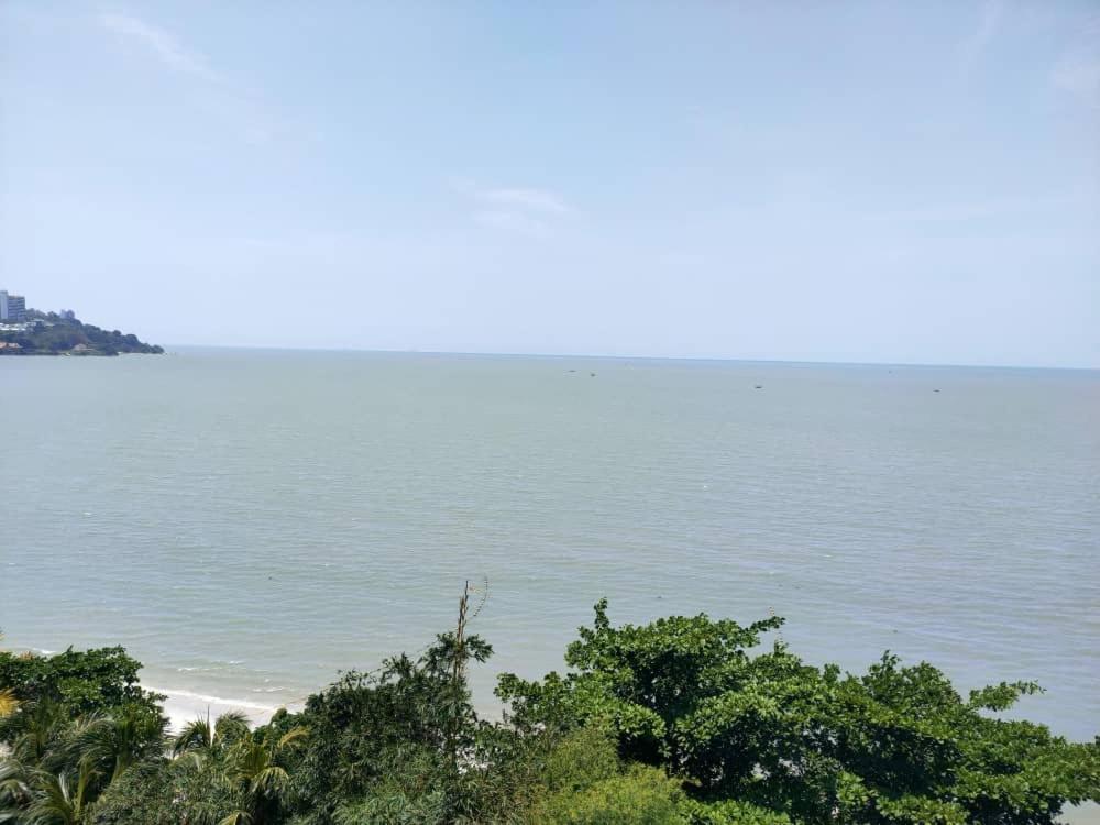 Beachfront Full Sea Penang ทานจุงบุงาห์ ภายนอก รูปภาพ